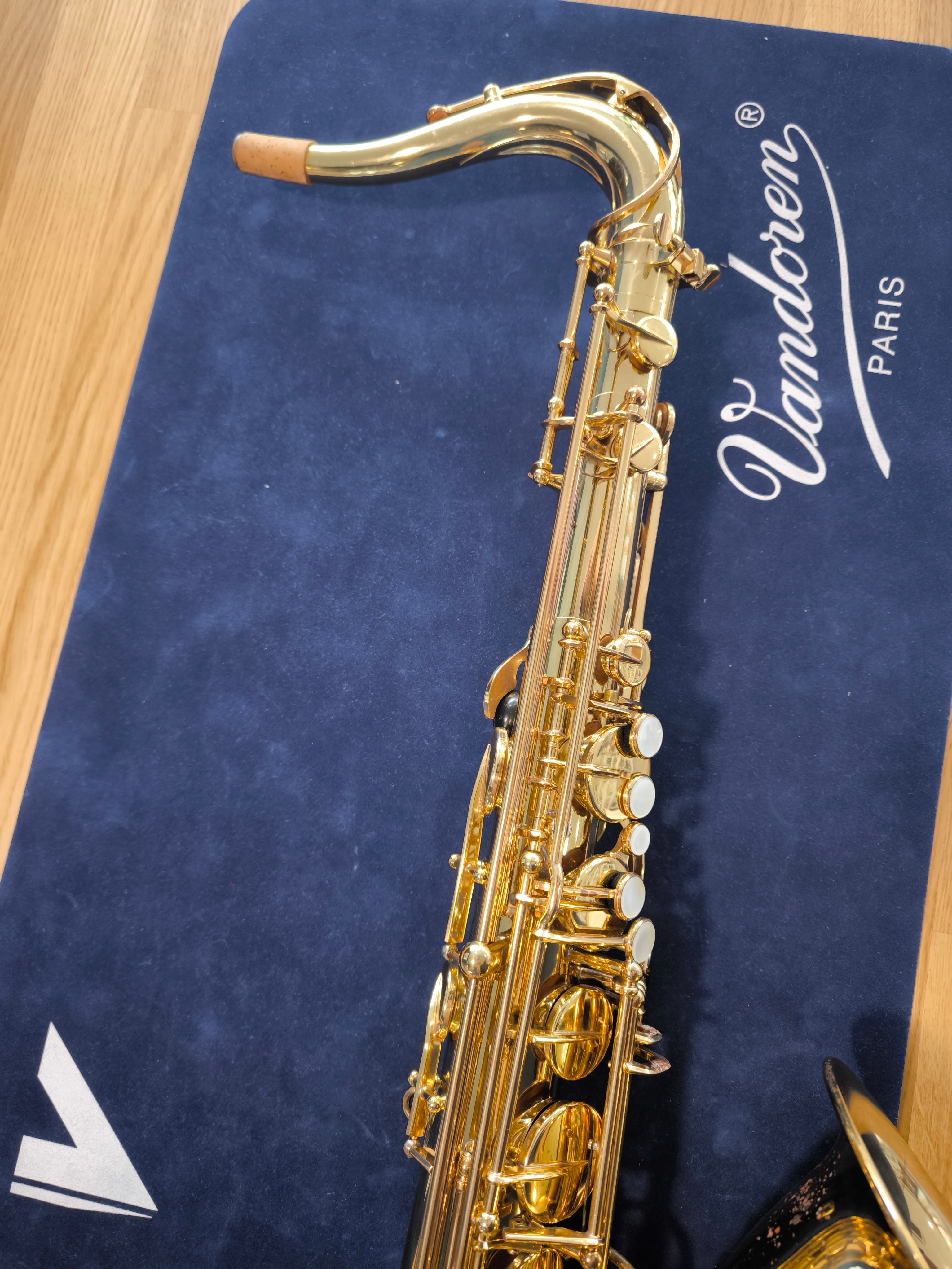 henri-selmer-paris-mark-vi-saxophone-t-nor-1971-n-2026xx-verni image 2