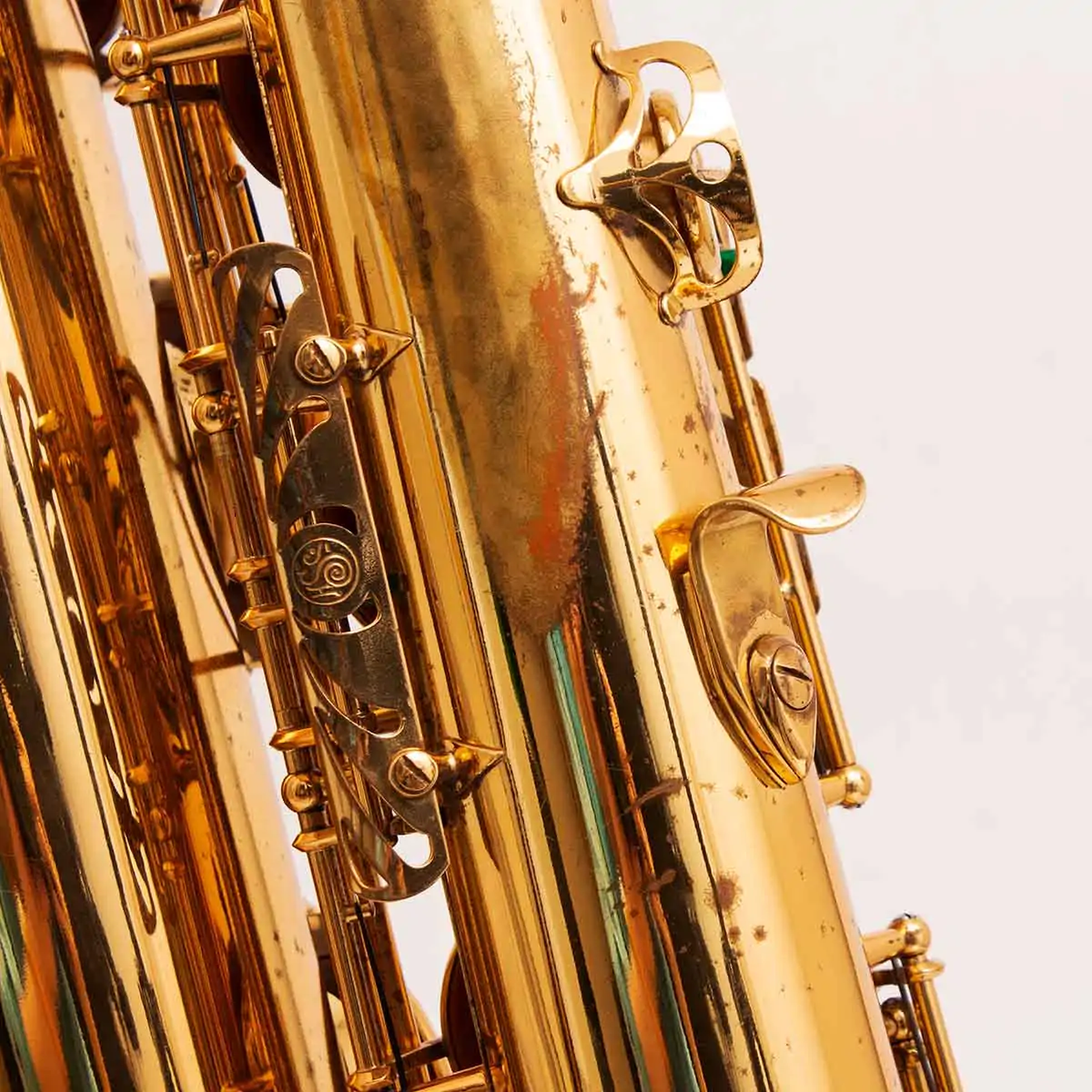 henri-selmer-paris-saxophone-baryton-mark-vi-n-10828x-vintage image 4