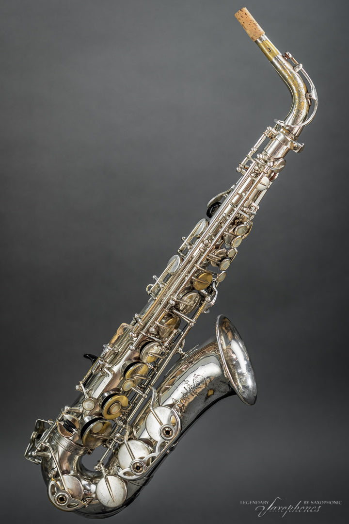henri-selmer-paris-saxophone-alto-mark-vi-fa-aigu-1972-n-200486-argent-player-s- image 1