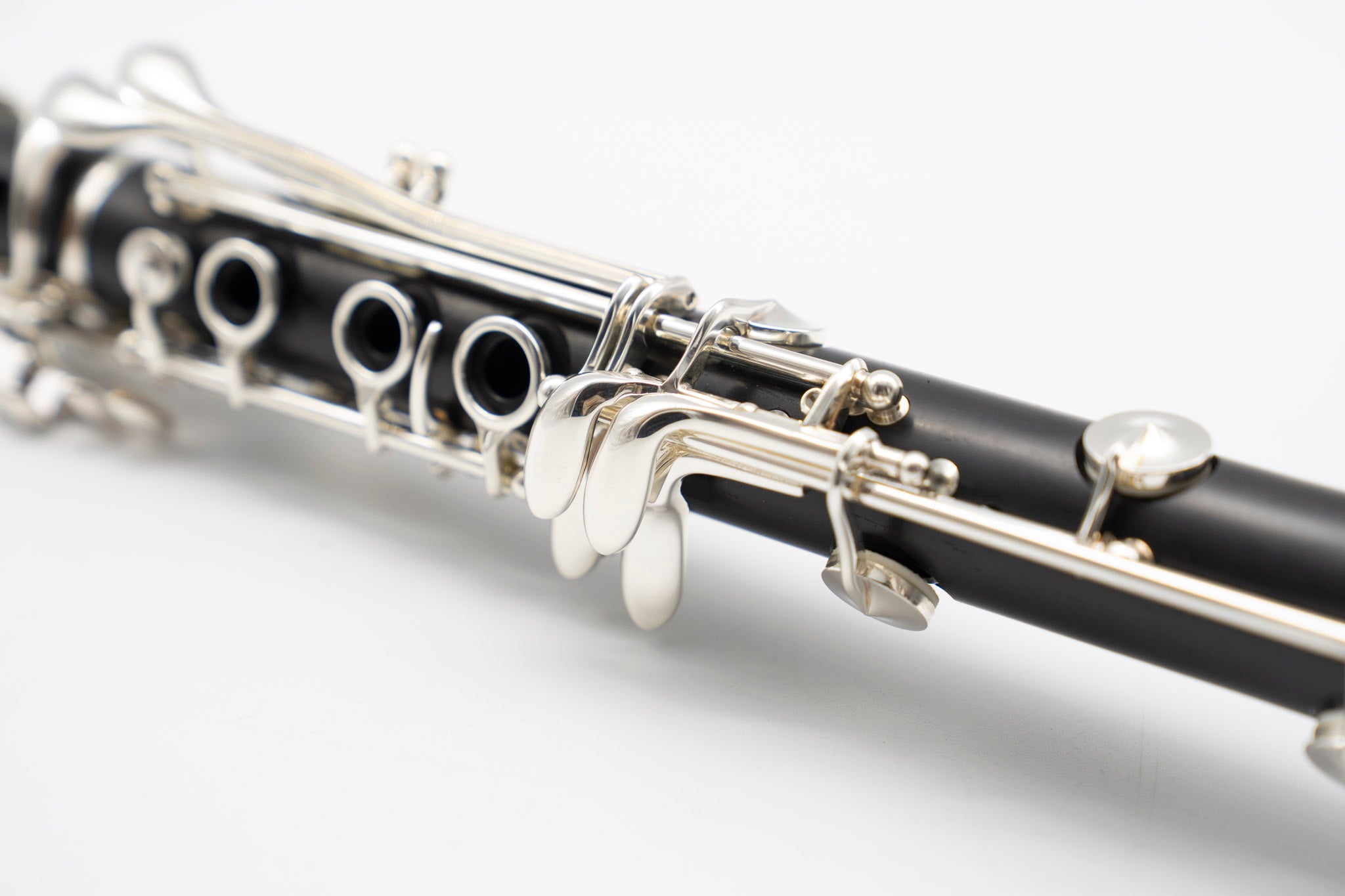 henri-selmer-paris-clarinette-en-la-pr-sence-17-cl-s-n-s04647-2020-rewind image 7