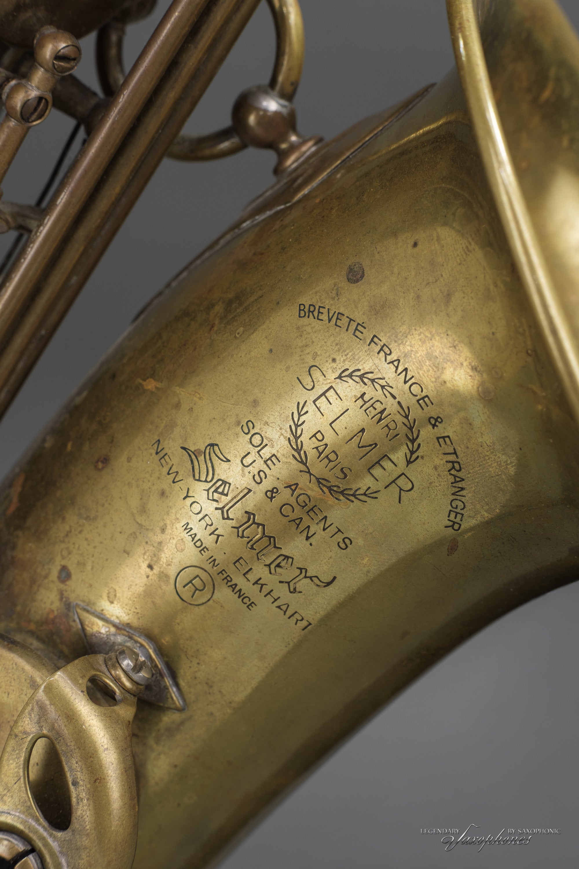 henri-selmer-paris-saxophone-alto-super-action-sba-n-46484-vintage-patin image 3