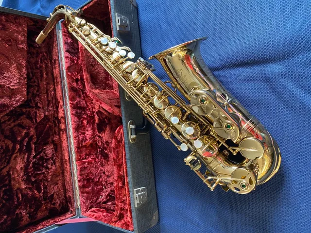 henri-selmer-paris-saxophone-alto-mark-vi-n-225809-1973-verni image 1
