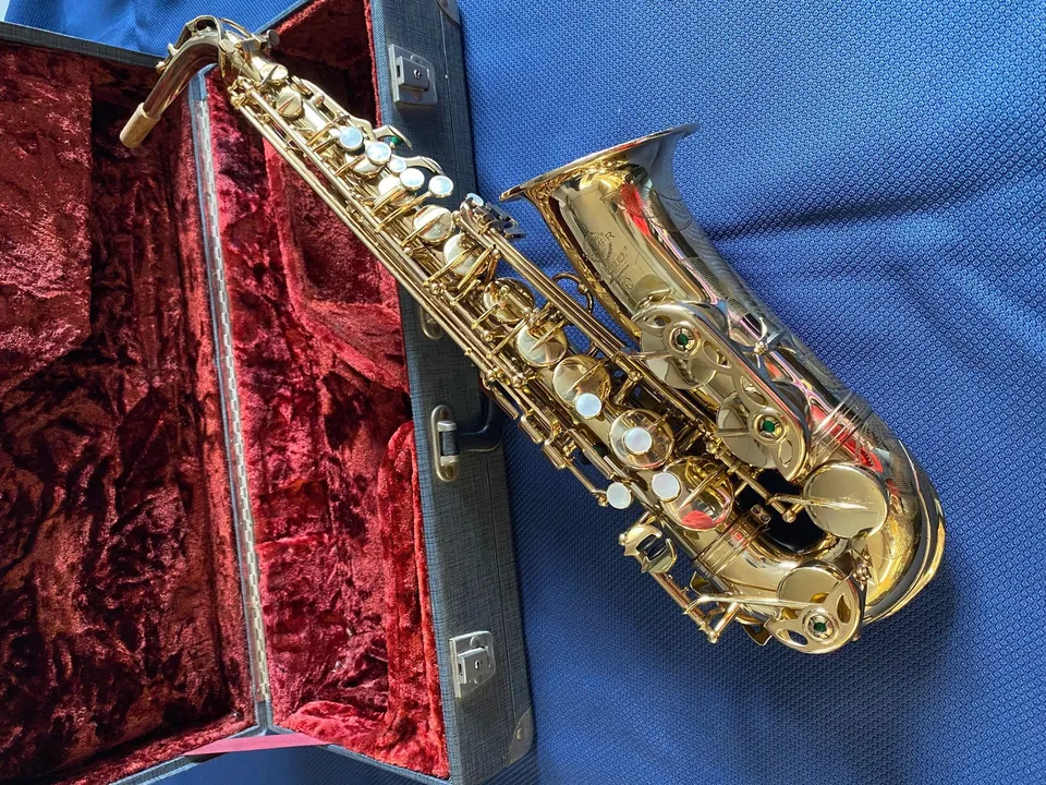 henri-selmer-paris-saxophone-alto-mark-vi-n-225809-1973-verni image 1