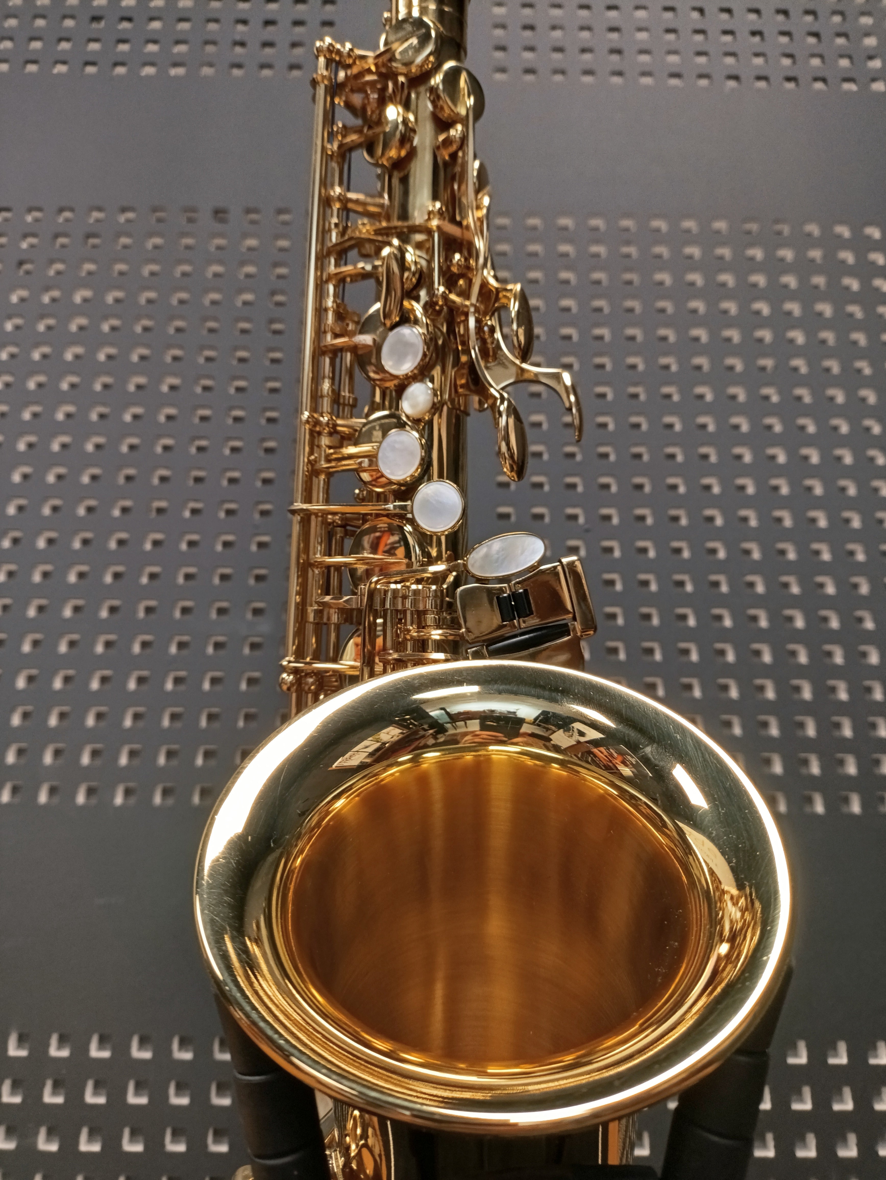 henri-selmer-paris-saxophone-alto-super-action-80-s-rie-ii-n-5098xx-refait-neuf image 4