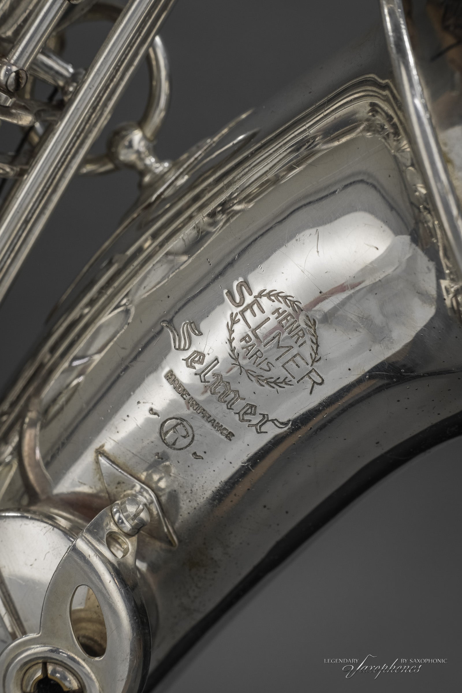 henri-selmer-paris-mark-vi-saxophone-alto-argent-1972-n-195755 image 2