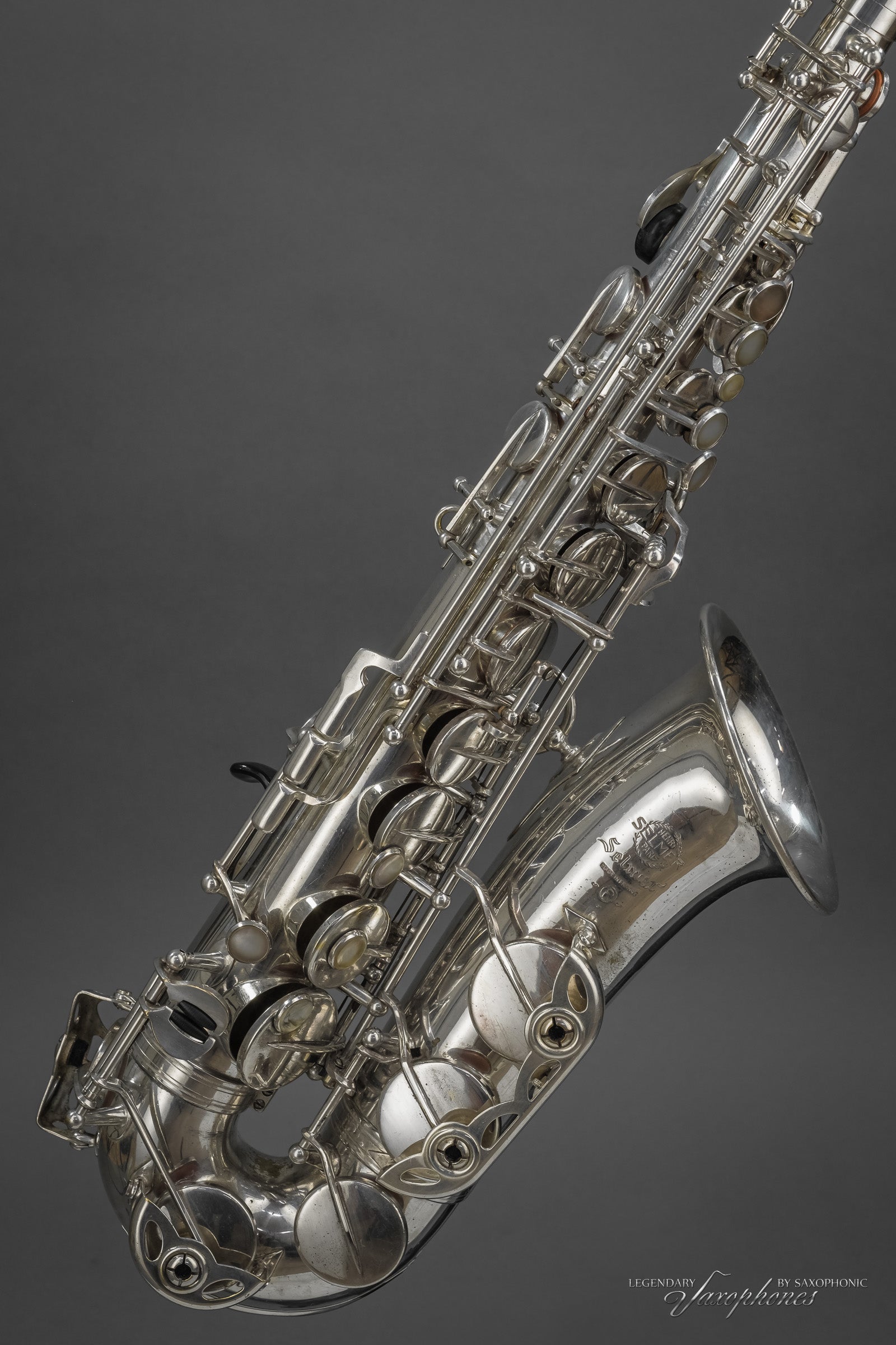 henri-selmer-paris-mark-vi-saxophone-alto-argent-1972-n-195755 image 5