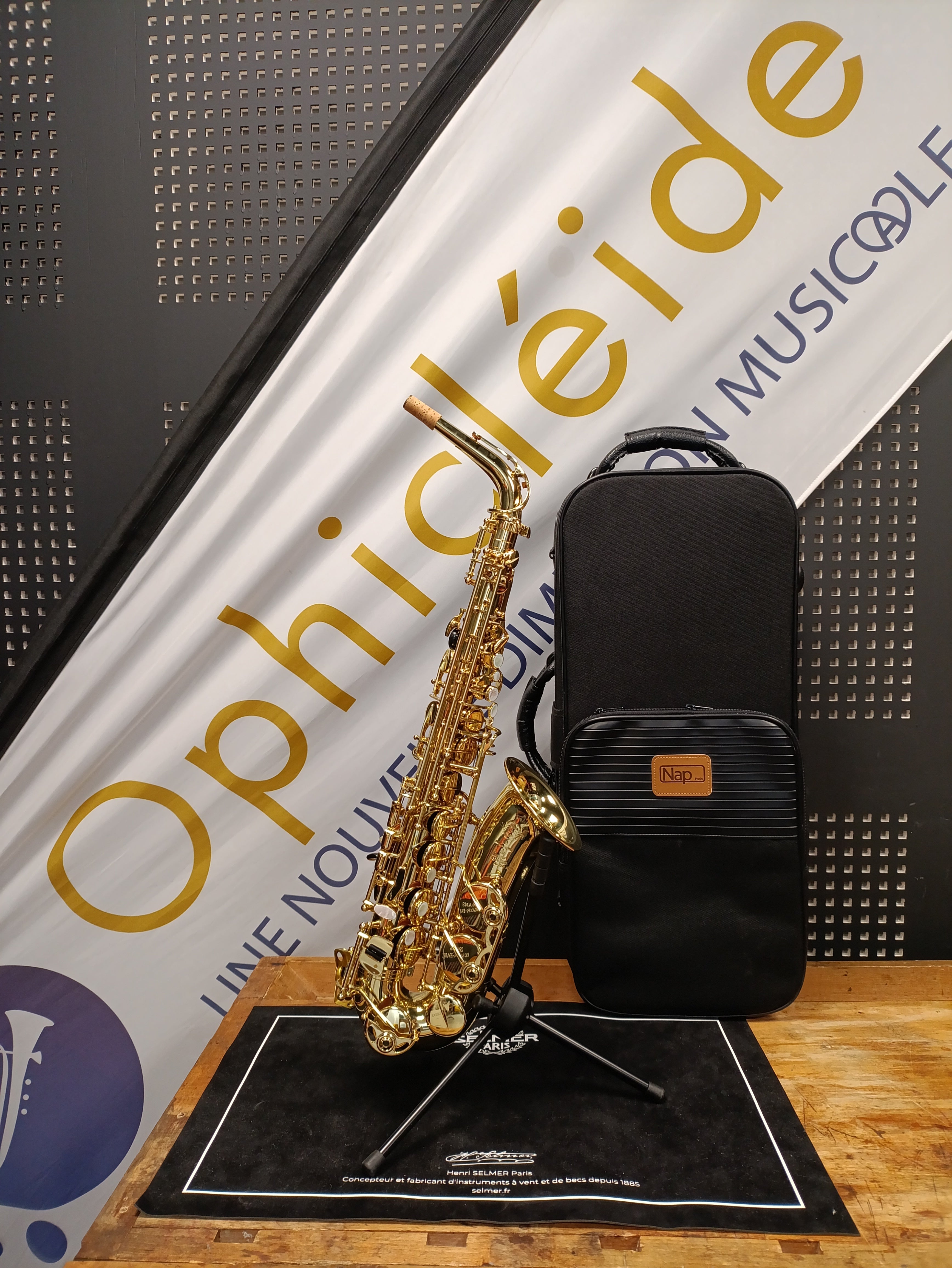 henri-selmer-paris-super-action-80-s-rie-ii-saxophone-alto-n-6712xx-rewind image 3