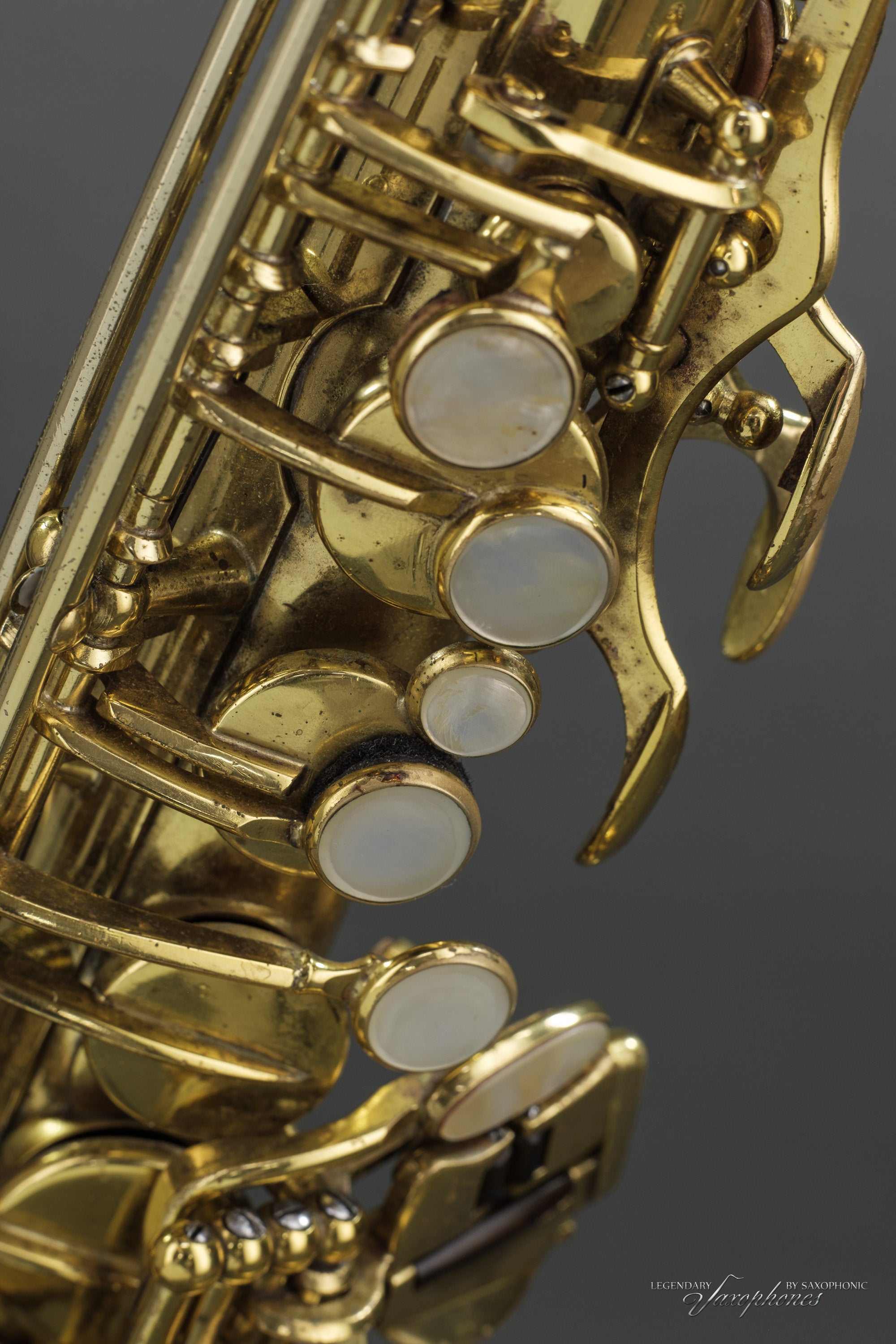 henri-selmer-paris-saxophone-alto-mark-vi-n-72742-1957-1958-vintage image 4