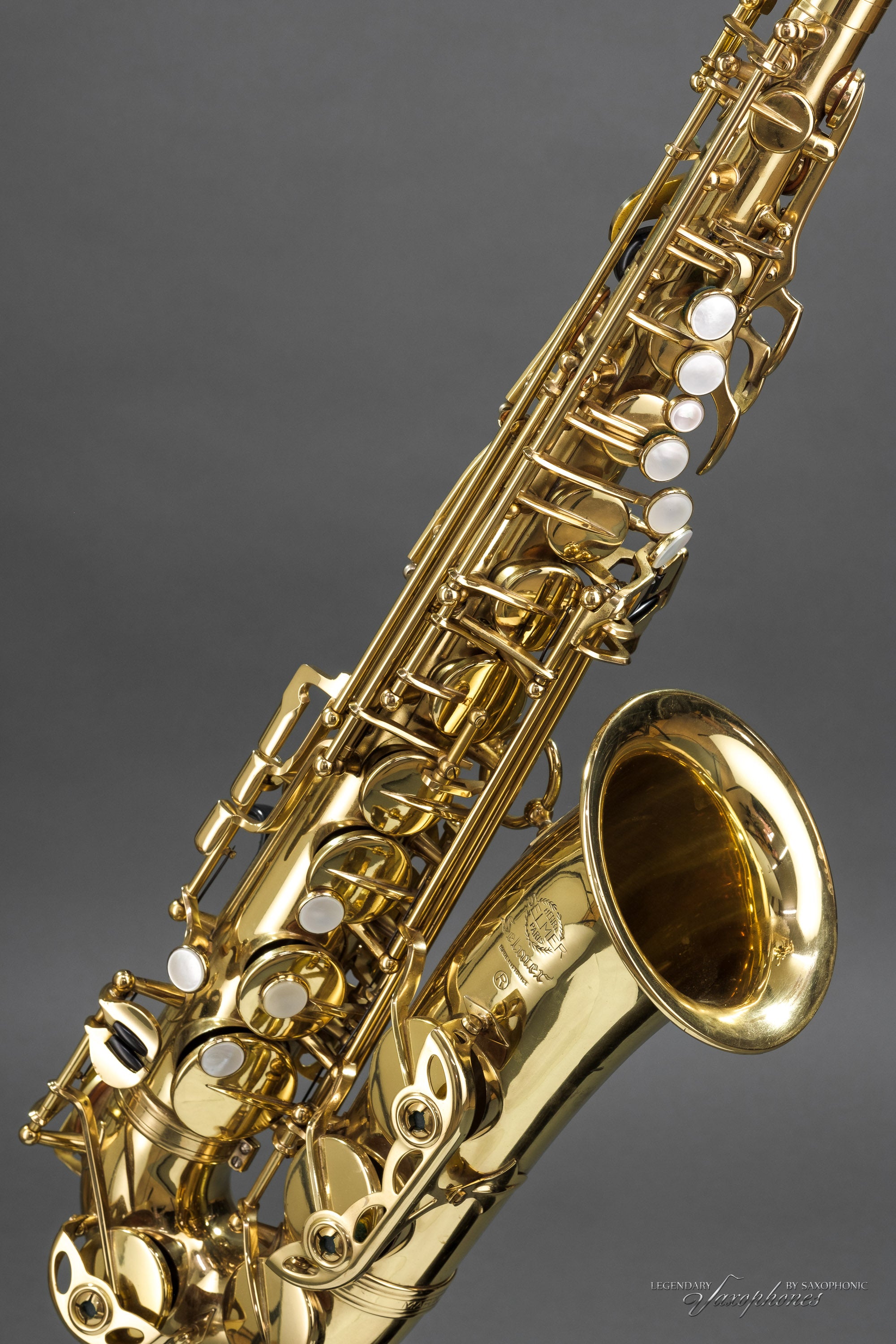 henri-selmer-paris-mark-vi-saxophone-alto-1975-n-236518 image 4