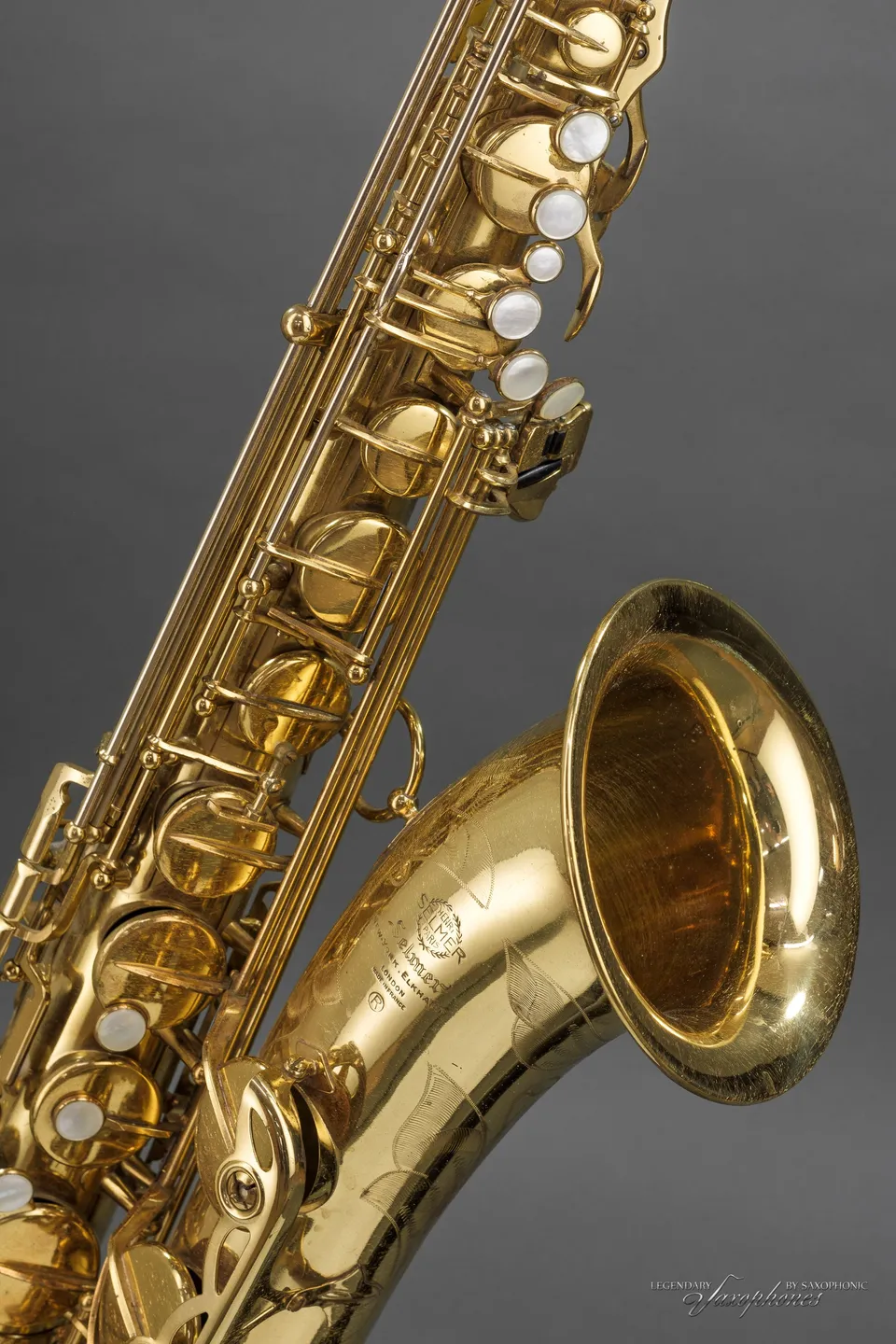henri-selmer-paris-mark-vi-saxophone-t-nor-1965-n-122435-verni-professionnel image 1