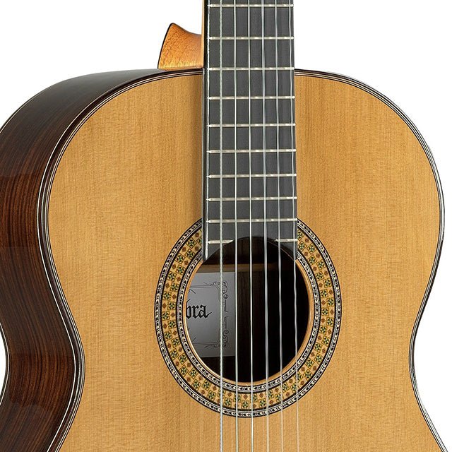 alhambra-guitarras-9-p-guitare-classique-concert image 3