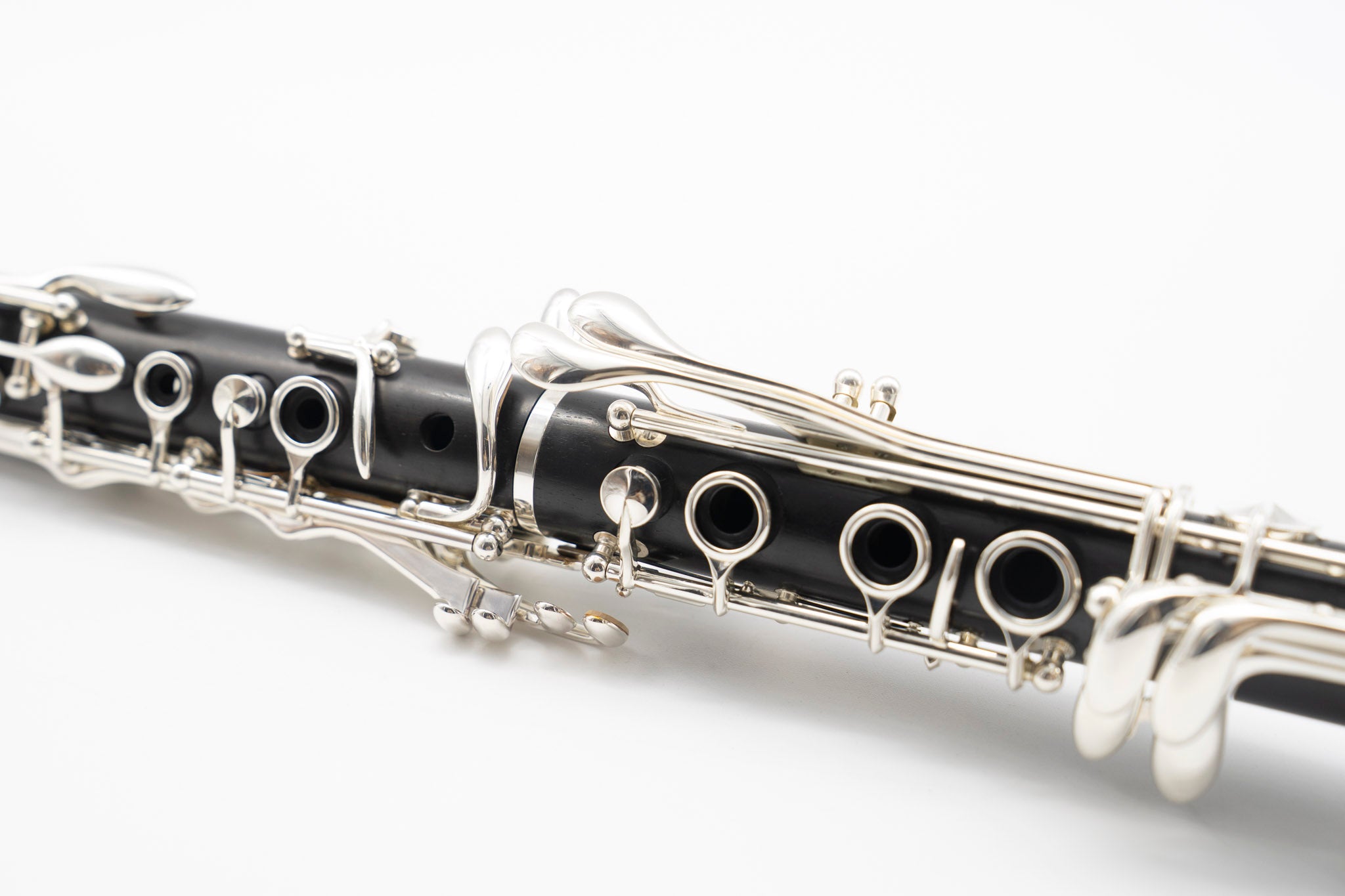 henri-selmer-paris-clarinette-en-la-pr-sence-17-cl-s-n-s04647-2020-rewind image 8